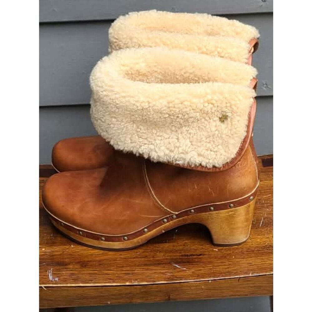 UGG Lynna Brown Leather Off White shearling Boots size 8